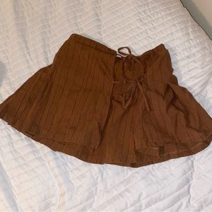 Urban Romantics Textured Pleated Mini Skirt | Size M | Double Tie | Brown